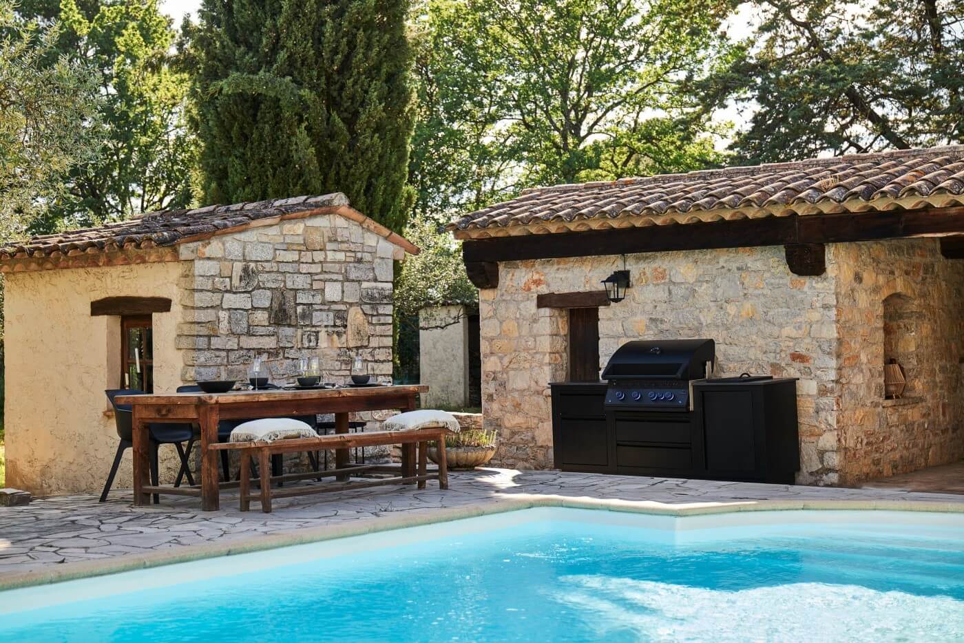 Napoleon OASIS 105 Outdoor-Küche mit 32-Zoll-Einbaugrill der 700er-Serie 2024