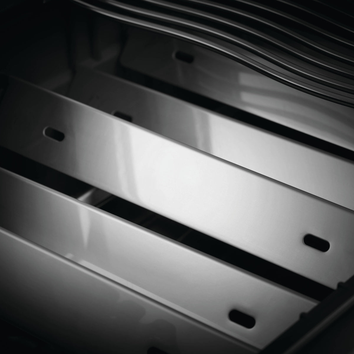 Flammschutzbleche Napoleon Rogue XT 425, mit Sizzle Zone, Edelstahl