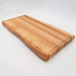 BABOSSA | Eichen Schneidebrett XL | Naturkante | Saftrille | 70x40x6 cm